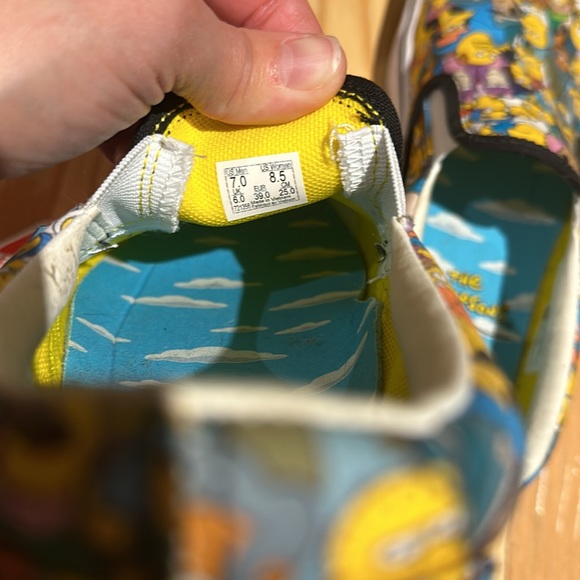 The Simpsons Vans ComfyCush size 7M/ 8.5W NWT - Picture 3 of 3